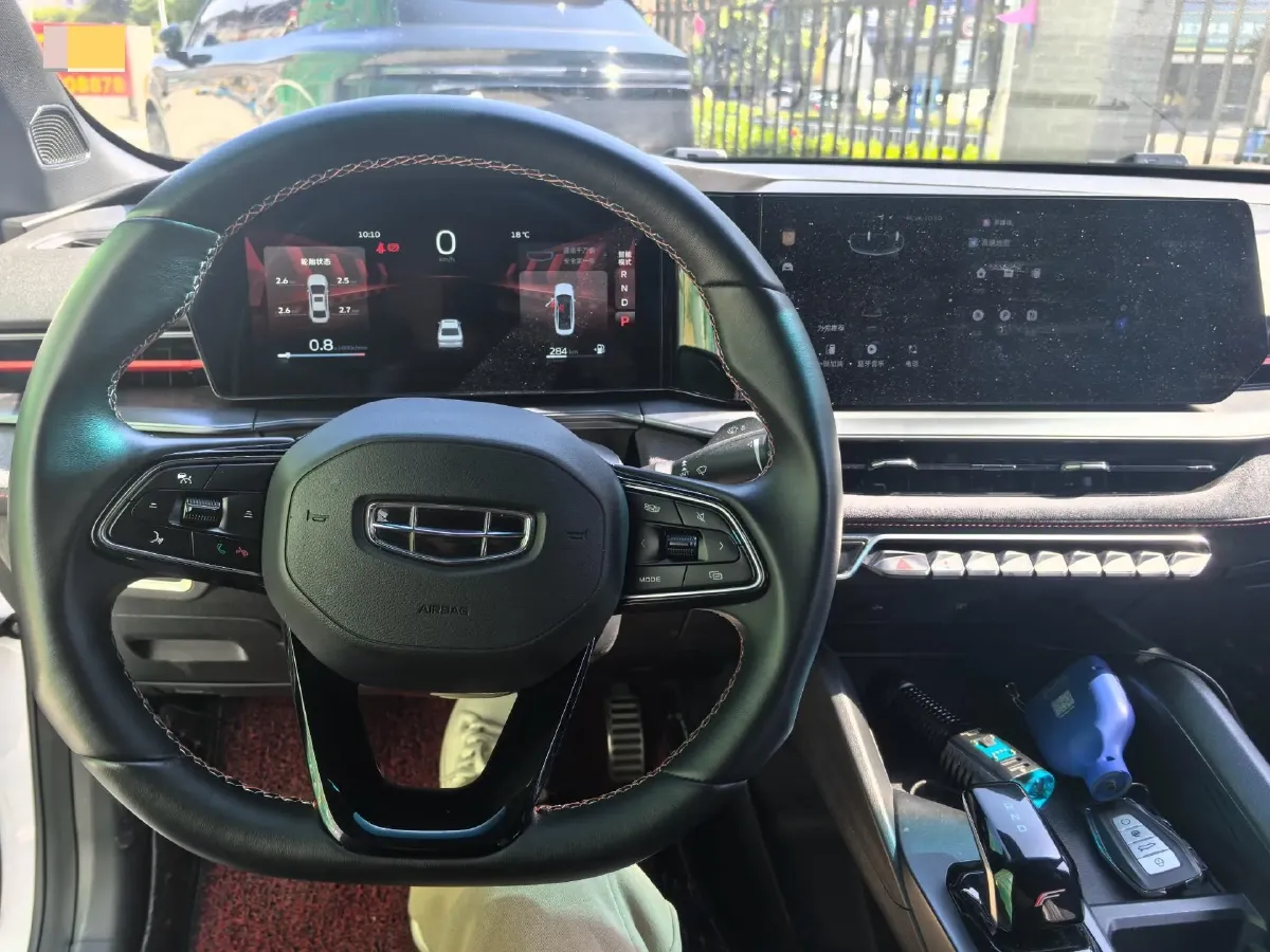 2022 Geely Coolray 1.5T 181HP L4 7DCT,autocango,china used car exporter,china ev exporter,chinese used car exporter,chinese used ev exporter