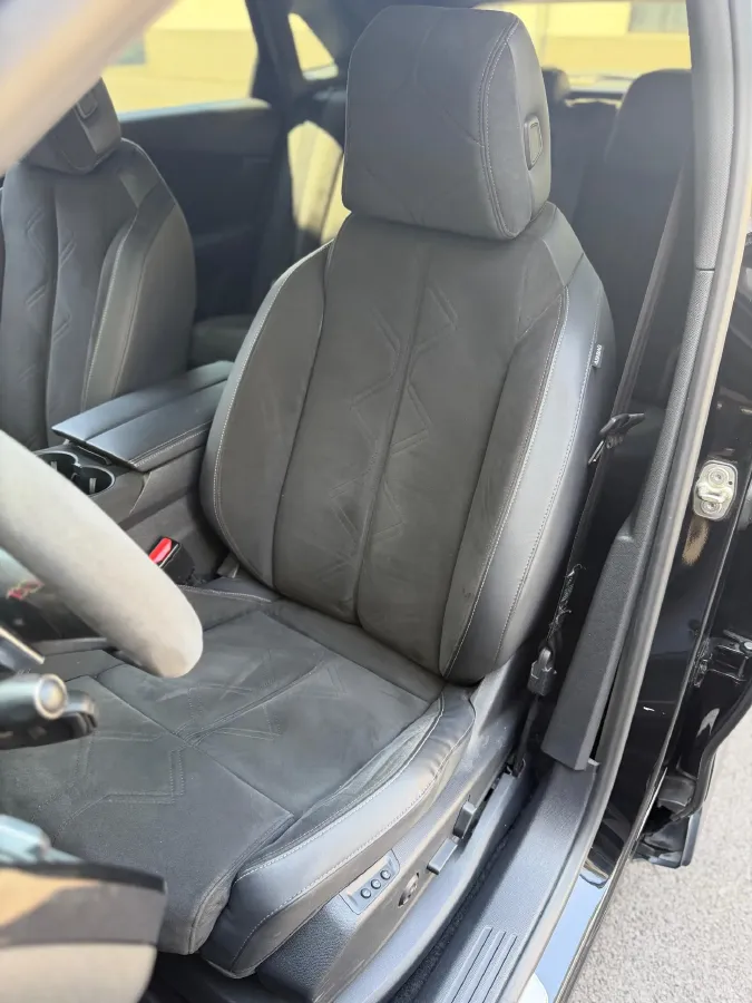 2018 DS 7 1.6T 220HP L4 8AT,autocango,china used car exporter,china ev exporter,chinese used car exporter,chinese used ev exporter