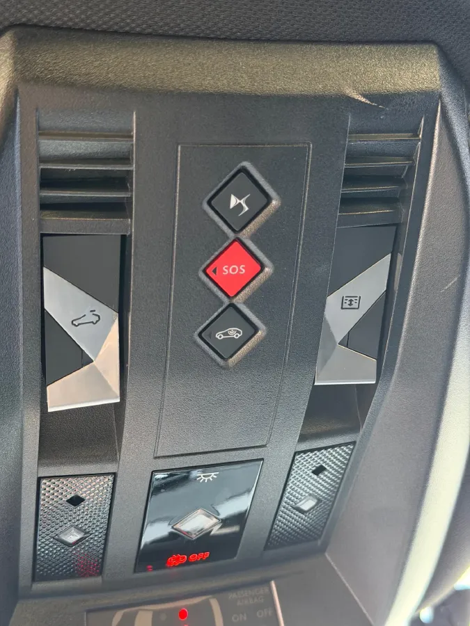 2018 DS 7 1.6T 220HP L4 8AT,autocango,china used car exporter,china ev exporter,chinese used car exporter,chinese used ev exporter