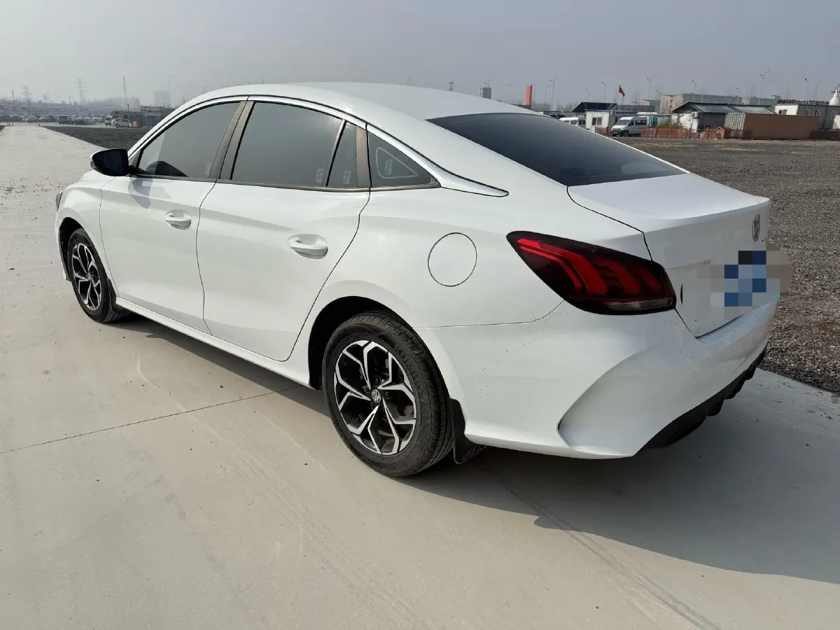 2023 MG 5 1.5L 129HP L4 5MT,autocango,china used car exporter,china ev exporter,chinese used car exporter,chinese used ev exporter