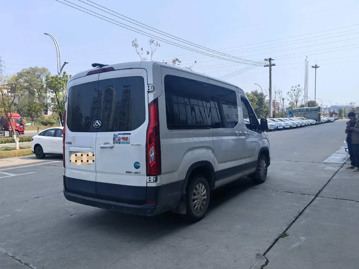 2024 Dongfeng RuiQi 7 2.0T 228HP L4 8AT,autocango,china used car exporter,china ev exporter,chinese used car exporter,chinese used ev exporter