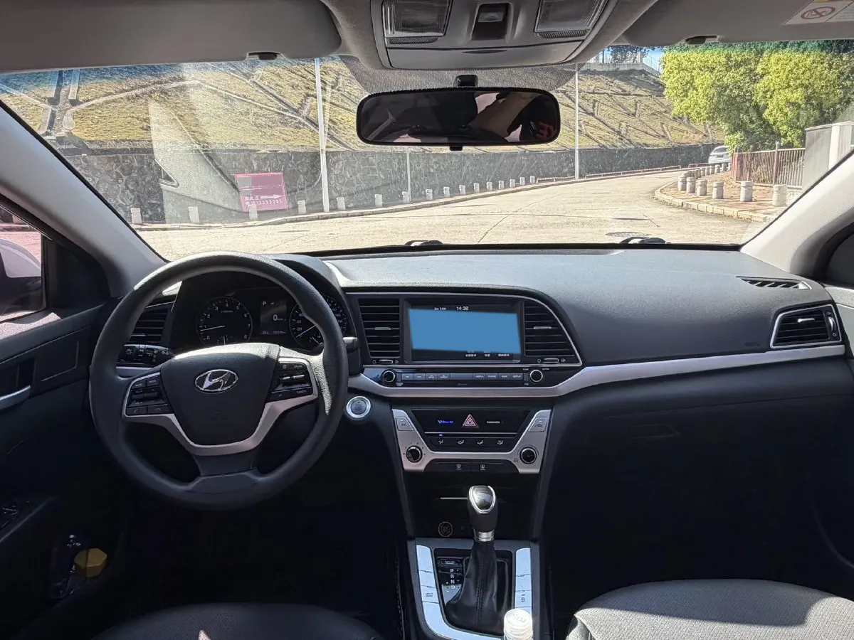 2016 Hyundai Elantra 1.6L 130HP L4 6AT,autocango,china used car exporter,china ev exporter,chinese used car exporter,chinese used ev exporter