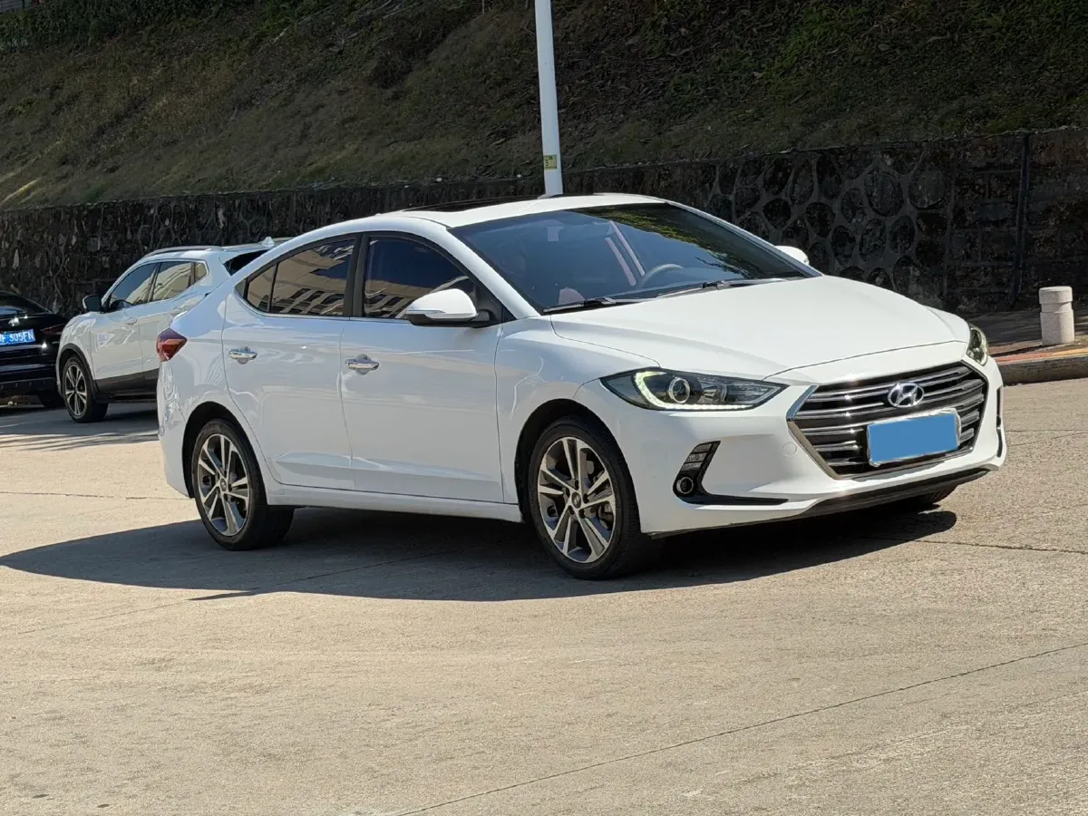 2016 Hyundai Elantra 1.6L 130HP L4 6AT,autocango,china used car exporter,china ev exporter,chinese used car exporter,chinese used ev exporter