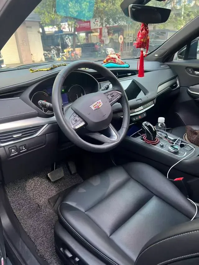 2021 Cadillac XT4 2.0T 237HP L4 9AT,autocango,china used car exporter,china ev exporter,chinese used car exporter,chinese used ev exporter