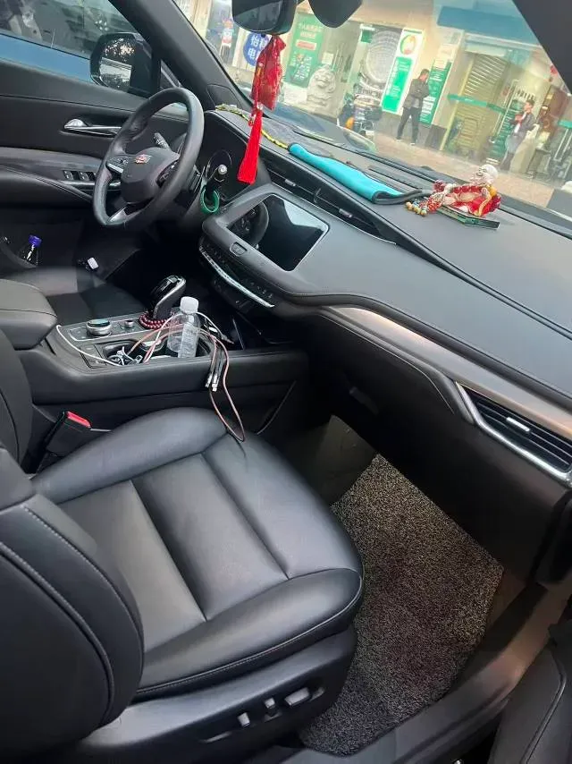 2021 Cadillac XT4 2.0T 237HP L4 9AT,autocango,china used car exporter,china ev exporter,chinese used car exporter,chinese used ev exporter