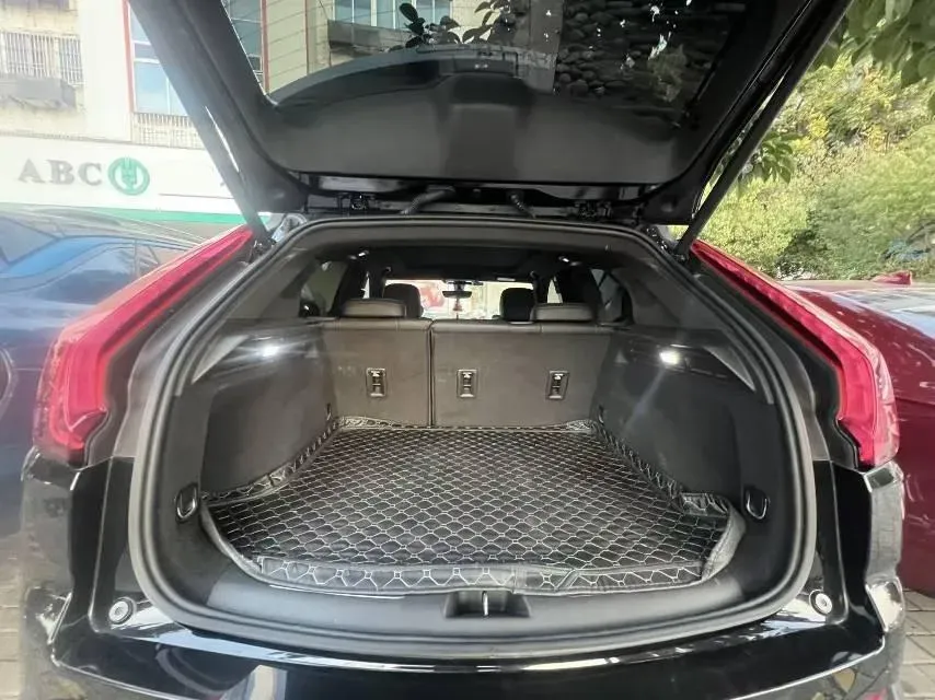 2021 Cadillac XT4 2.0T 237HP L4 9AT,autocango,china used car exporter,china ev exporter,chinese used car exporter,chinese used ev exporter