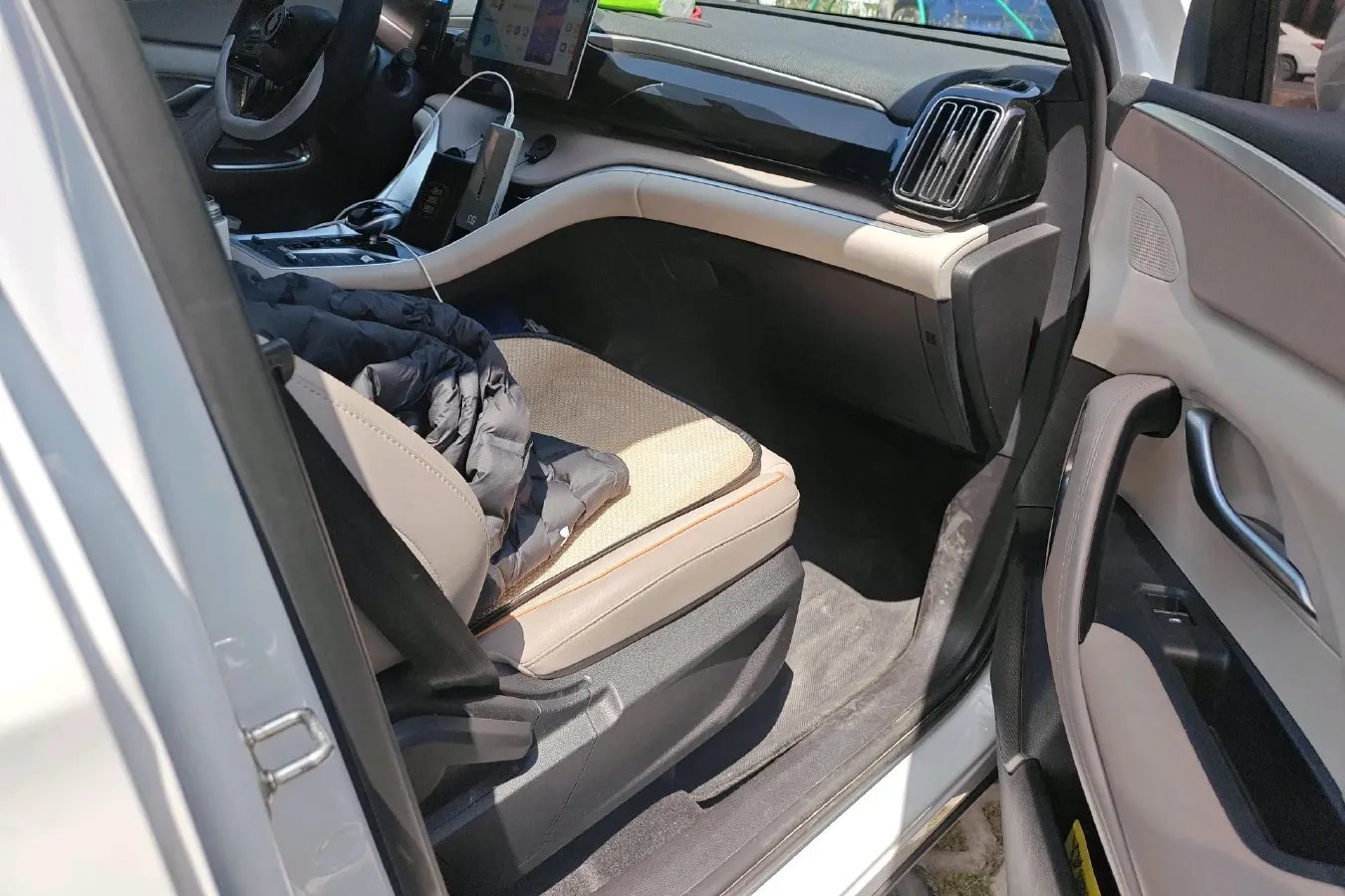 2024 BYD Song Pro 1.5L 110HP L4 E-CVT PHEV 12.9KWH,autocango,china used car exporter,china ev exporter,chinese used car exporter,chinese used ev exporter