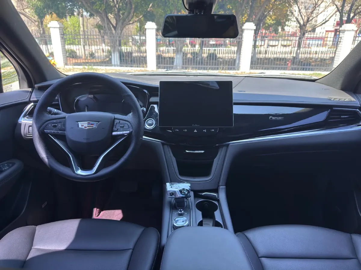 2022 Cadillac XT6 2.0T 237HP L4 9AT,autocango,china used car exporter,china ev exporter,chinese used car exporter,chinese used ev exporter