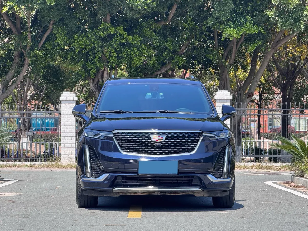 2022 Cadillac XT6 2.0T 237HP L4 9AT,autocango,china used car exporter,china ev exporter,chinese used car exporter,chinese used ev exporter