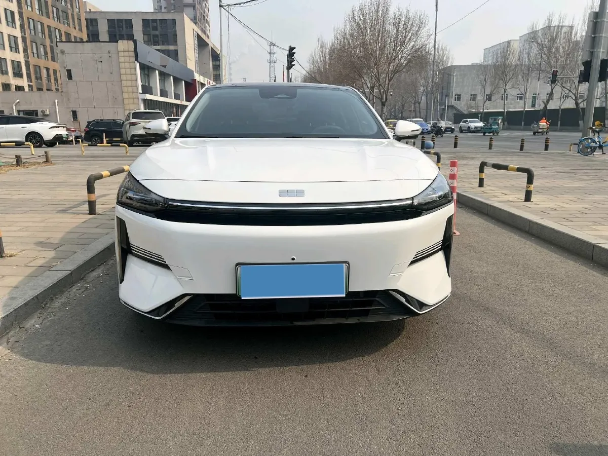 2024 Geely Galaxy L6 1.5T 163HP L4 3DHT PHEV,autocango,china used car exporter,china ev exporter,chinese used car exporter,chinese used ev exporter