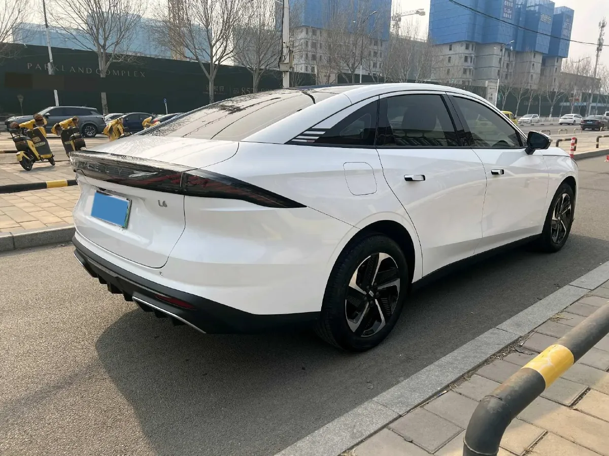 2024 Geely Galaxy L6 1.5T 163HP L4 3DHT PHEV,autocango,china used car exporter,china ev exporter,chinese used car exporter,chinese used ev exporter
