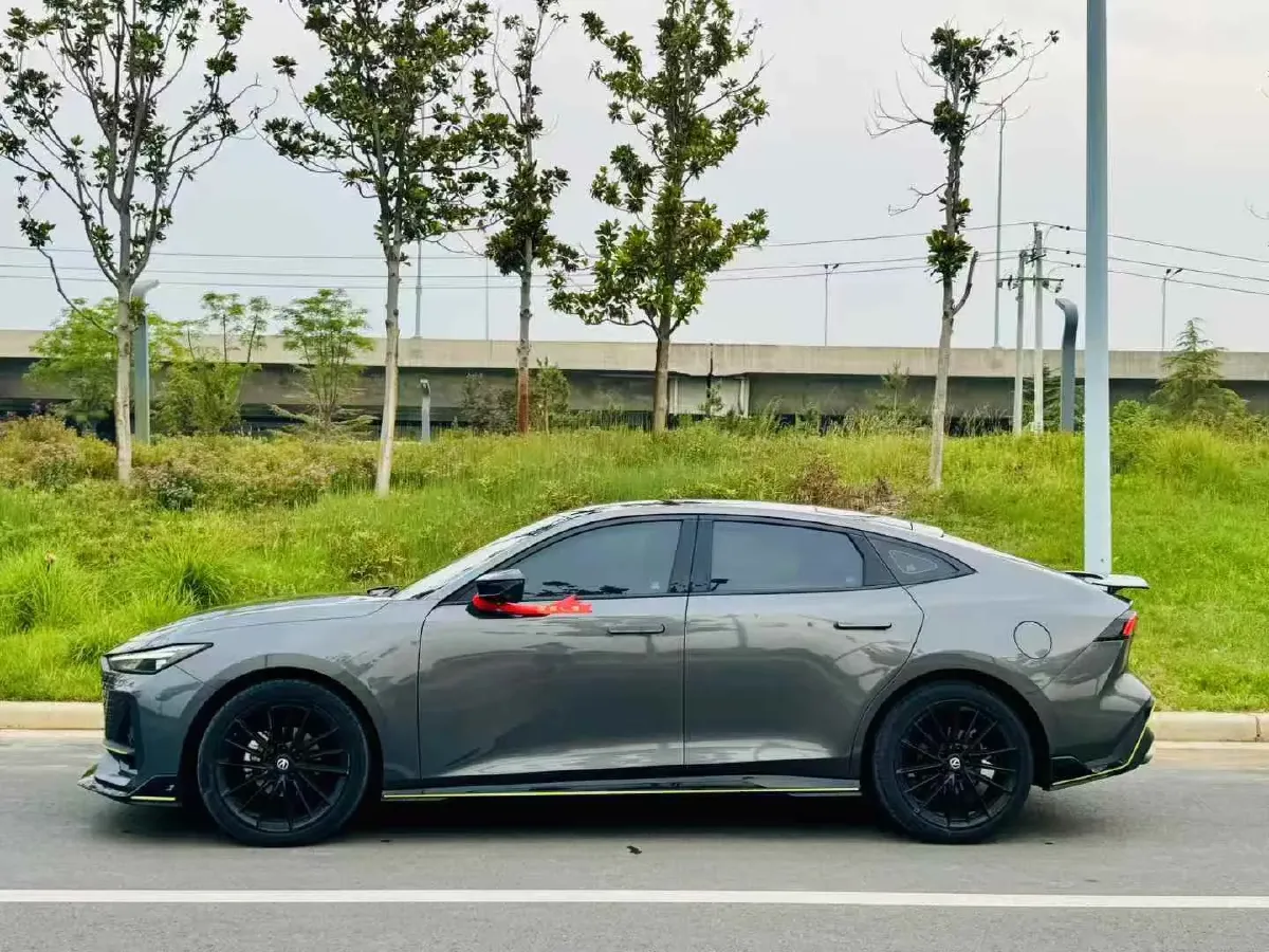 2022 ChangAn UNI-V 1.5T 188HP L4 7DCT,autocango,china used car exporter,china ev exporter,chinese used car exporter,chinese used ev exporter