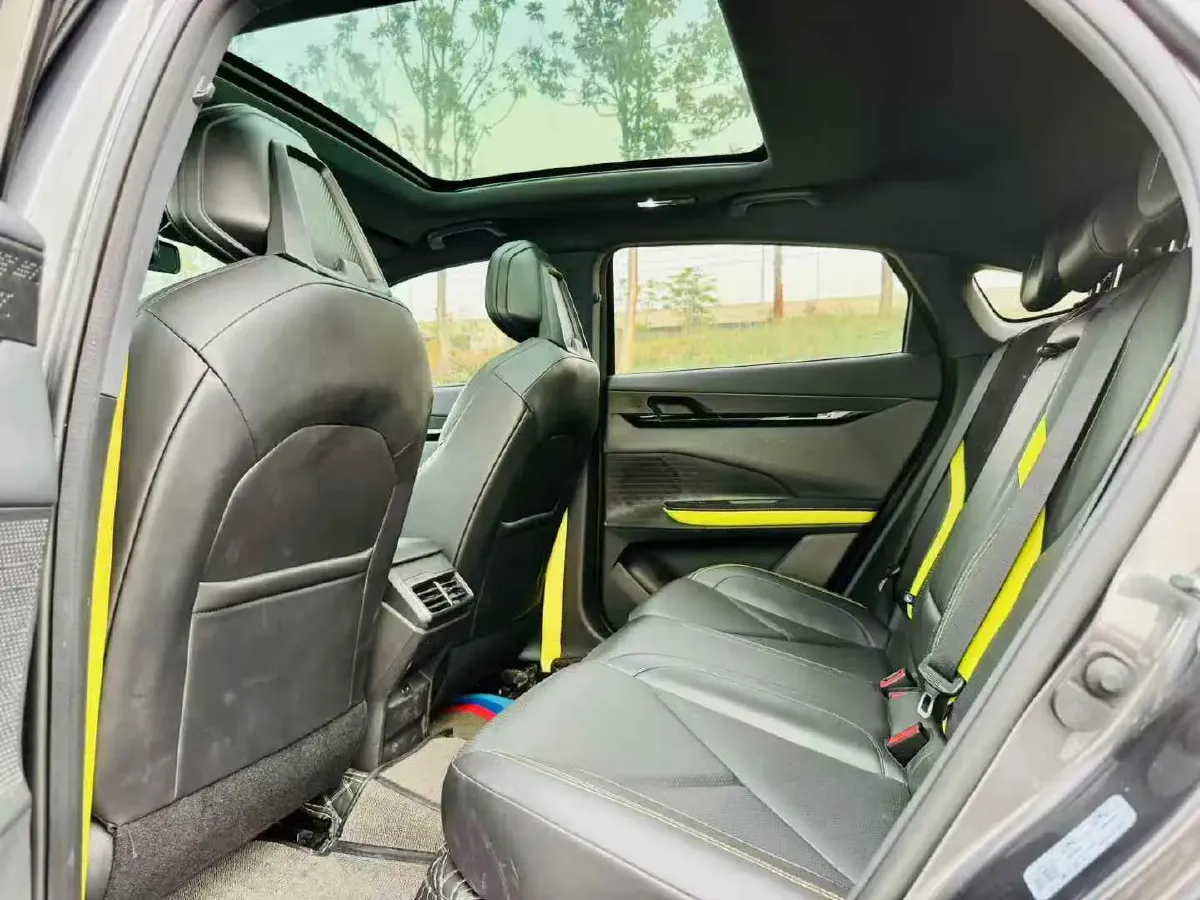 2022 ChangAn UNI-V 1.5T 188HP L4 7DCT,autocango,china used car exporter,china ev exporter,chinese used car exporter,chinese used ev exporter