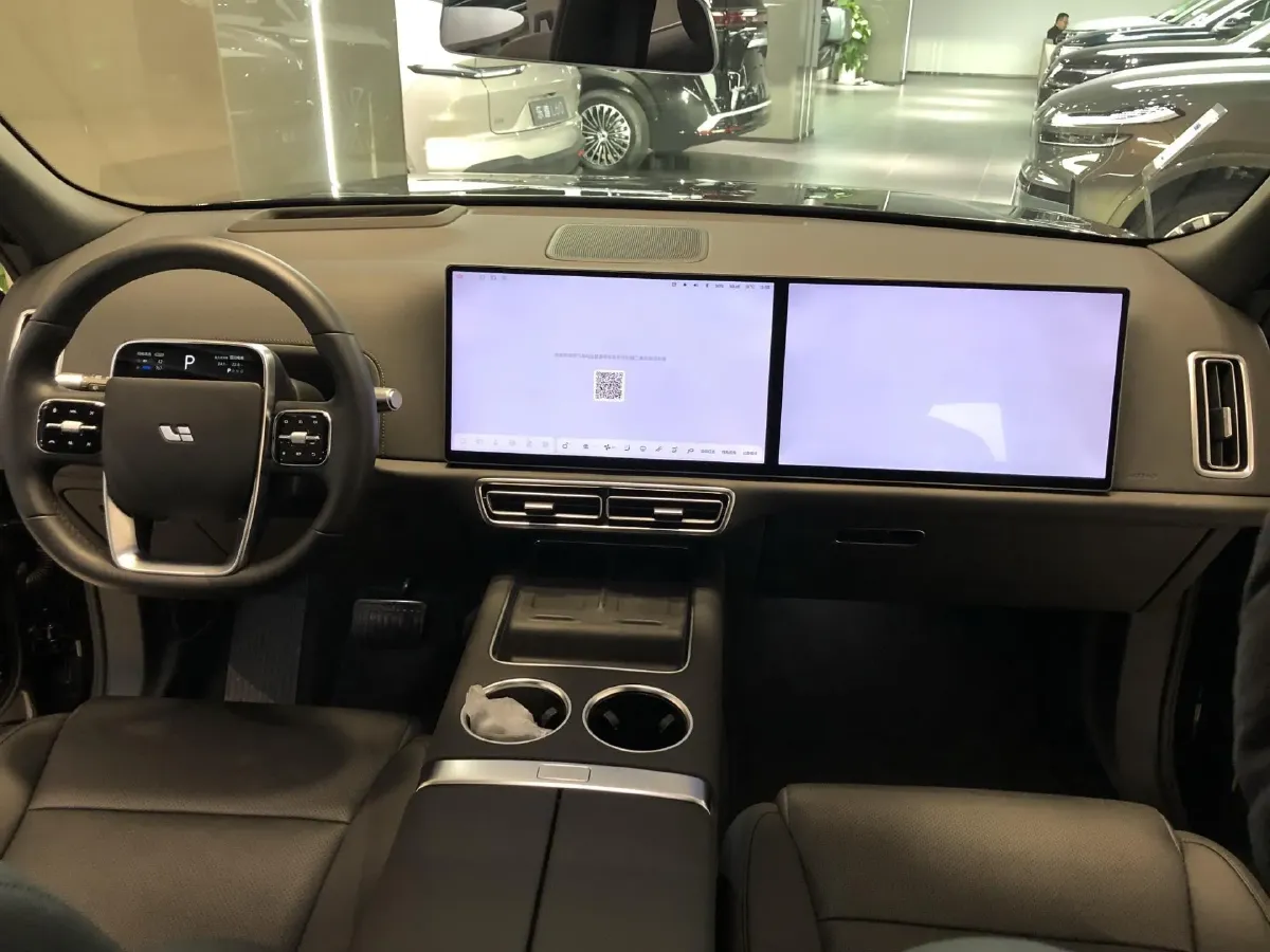 2025 Li L8 Range Extended 154HP REEV,autocango,china used car exporter,china ev exporter,chinese used car exporter,chinese used ev exporter