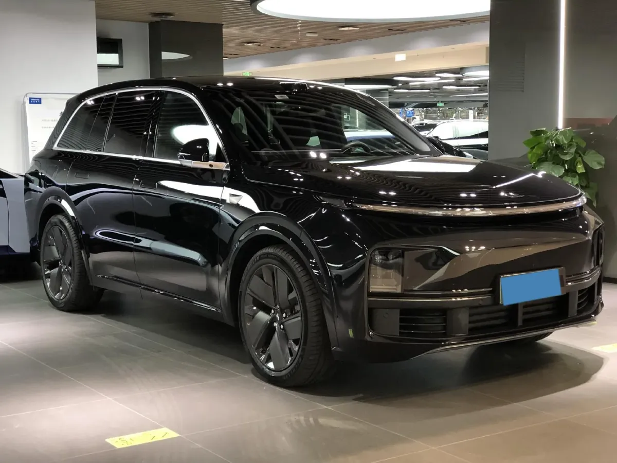 2025 Li L8 Range Extended 154HP REEV,autocango,china used car exporter,china ev exporter,chinese used car exporter,chinese used ev exporter