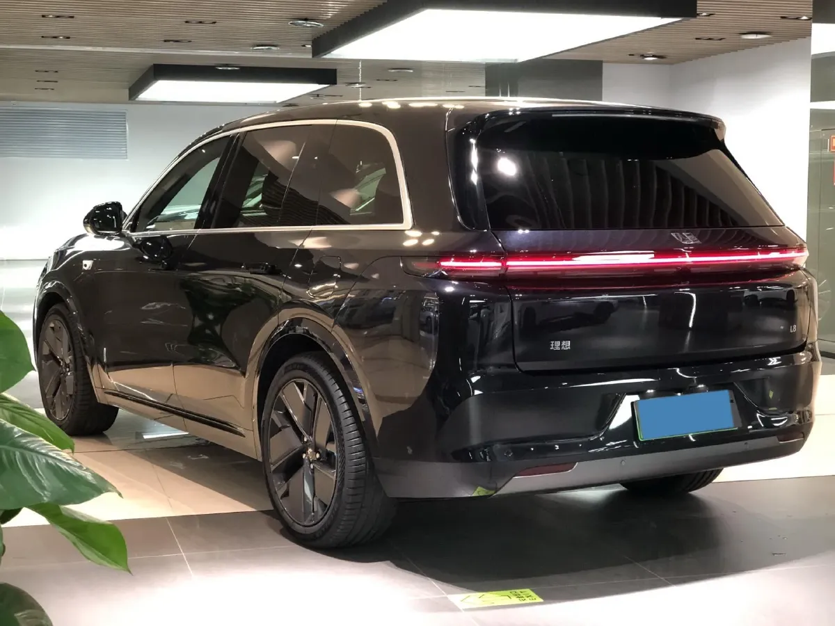 2025 Li L8 Range Extended 154HP REEV,autocango,china used car exporter,china ev exporter,chinese used car exporter,chinese used ev exporter