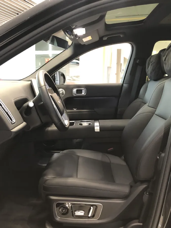 2025 Li L8 Range Extended 154HP REEV,autocango,china used car exporter,china ev exporter,chinese used car exporter,chinese used ev exporter