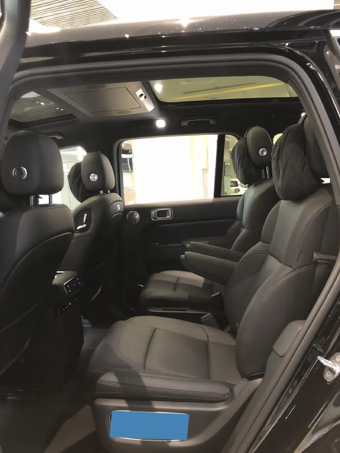 2025 Li L8 Range Extended 154HP REEV,autocango,china used car exporter,china ev exporter,chinese used car exporter,chinese used ev exporter