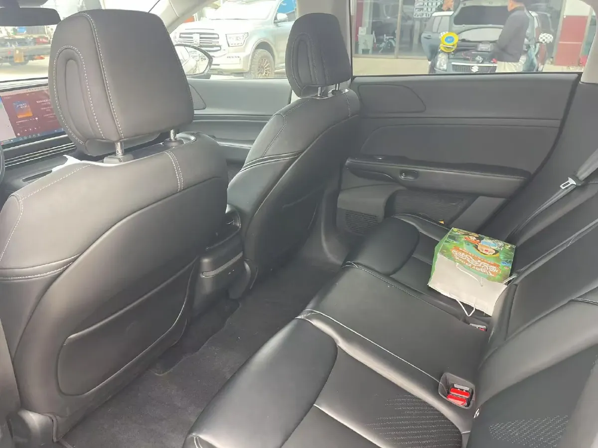 2024 Xpeng G6 BEV 66KWH,autocango,china used car exporter,china ev exporter,chinese used car exporter,chinese used ev exporter