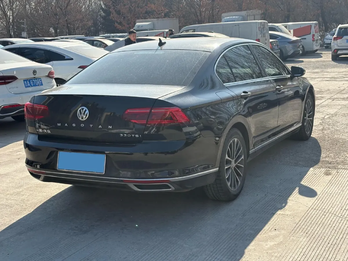 2020 Volkswagen Magotan 2.0T 186HP L4 7DCT,autocango,china used car exporter,china ev exporter,chinese used car exporter,chinese used ev exporter
