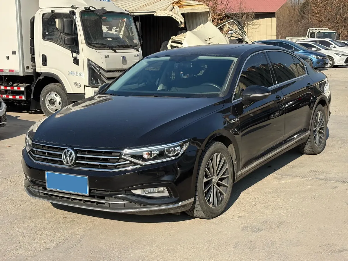 2020 Volkswagen Magotan 2.0T 186HP L4 7DCT,autocango,china used car exporter,china ev exporter,chinese used car exporter,chinese used ev exporter