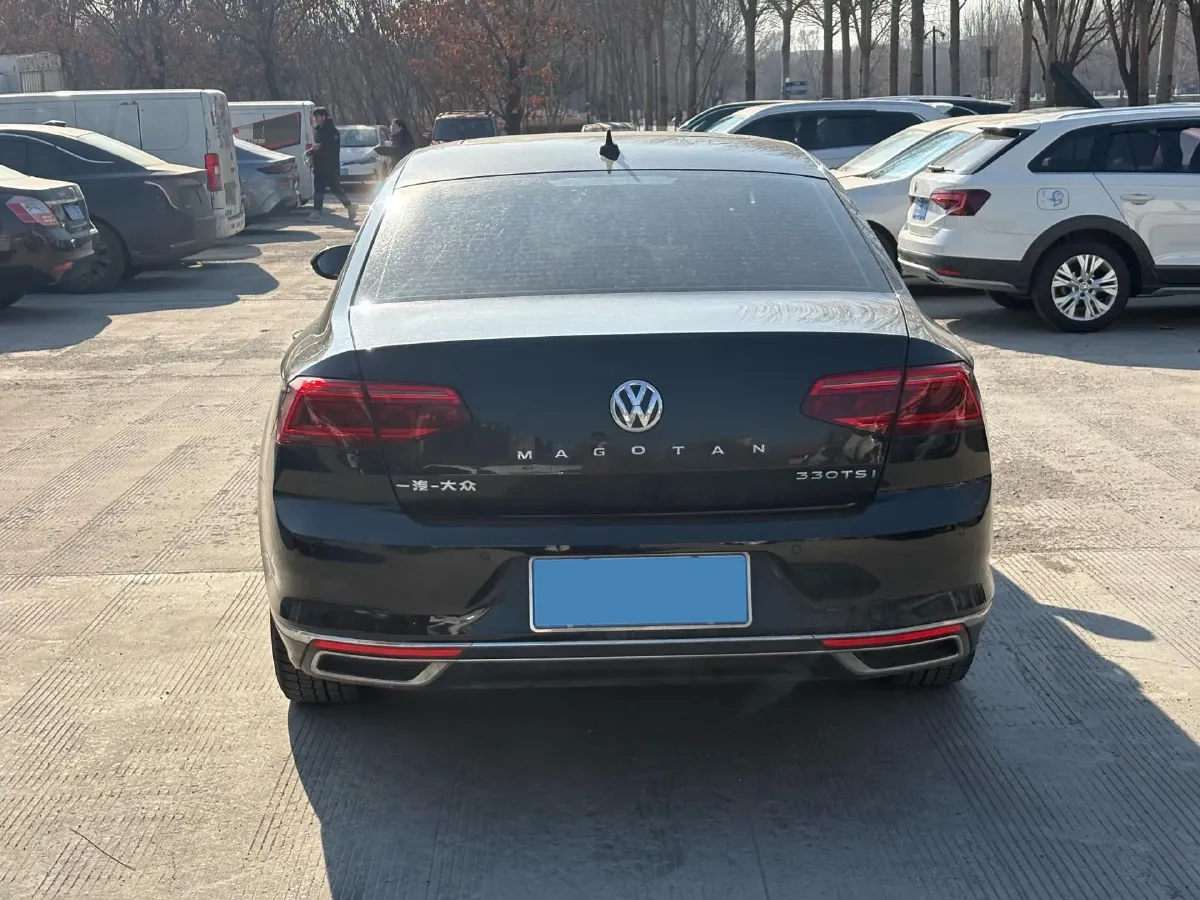 2020 Volkswagen Magotan 2.0T 186HP L4 7DCT,autocango,china used car exporter,china ev exporter,chinese used car exporter,chinese used ev exporter