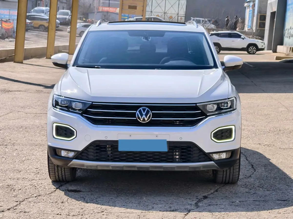 2022 Volkswagen T-Roc 1.4T 150HP L4 7DCT,autocango,china used car exporter,china ev exporter,chinese used car exporter,chinese used ev exporter