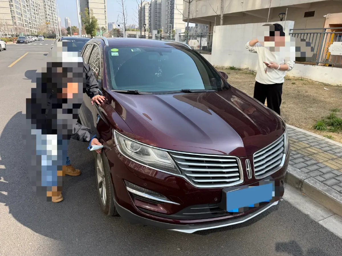 2017 Lincoln MKC 2.0T 203HP L4 6AT,autocango,china used car exporter,china ev exporter,chinese used car exporter,chinese used ev exporter