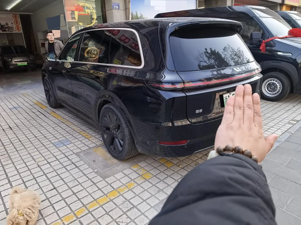 2022 Li L9 Range Extended 154HP REEV 42.6KWH,autocango,china used car exporter,china ev exporter,chinese used car exporter,chinese used ev exporter