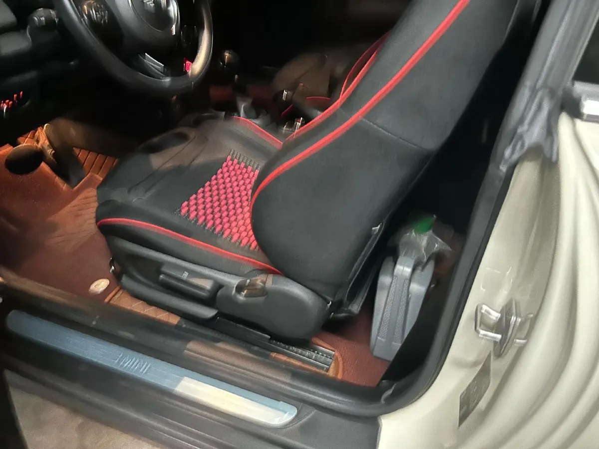 2018 MINI MINI 1.5T 136HP L3 6AT,autocango,china used car exporter,china ev exporter,chinese used car exporter,chinese used ev exporter