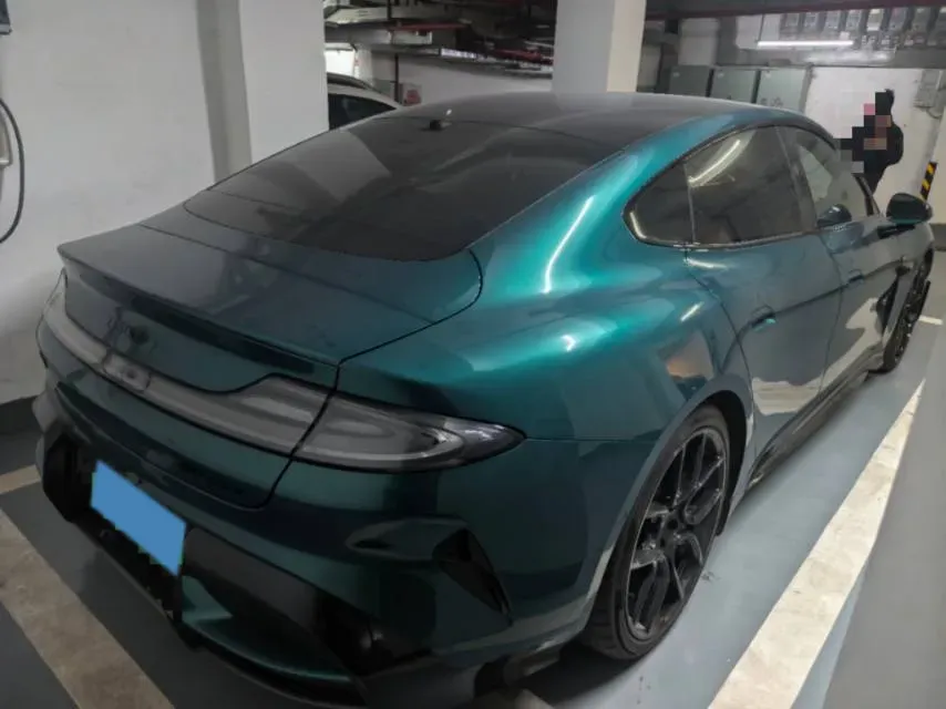 2025 MI SU7 Ultra BEV 93.7KWH,autocango,china used car exporter,china ev exporter,chinese used car exporter,chinese used ev exporter