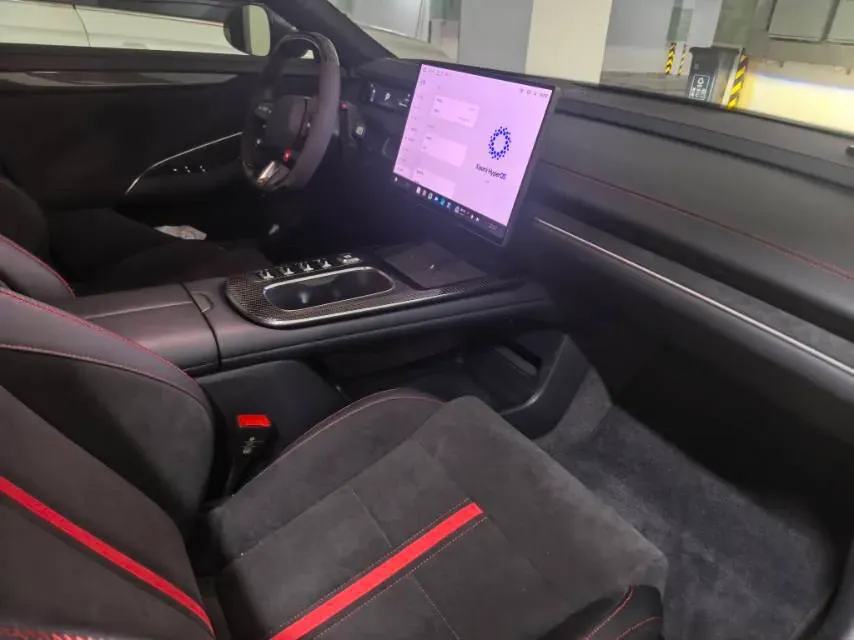 2025 MI SU7 Ultra BEV 93.7KWH,autocango,china used car exporter,china ev exporter,chinese used car exporter,chinese used ev exporter