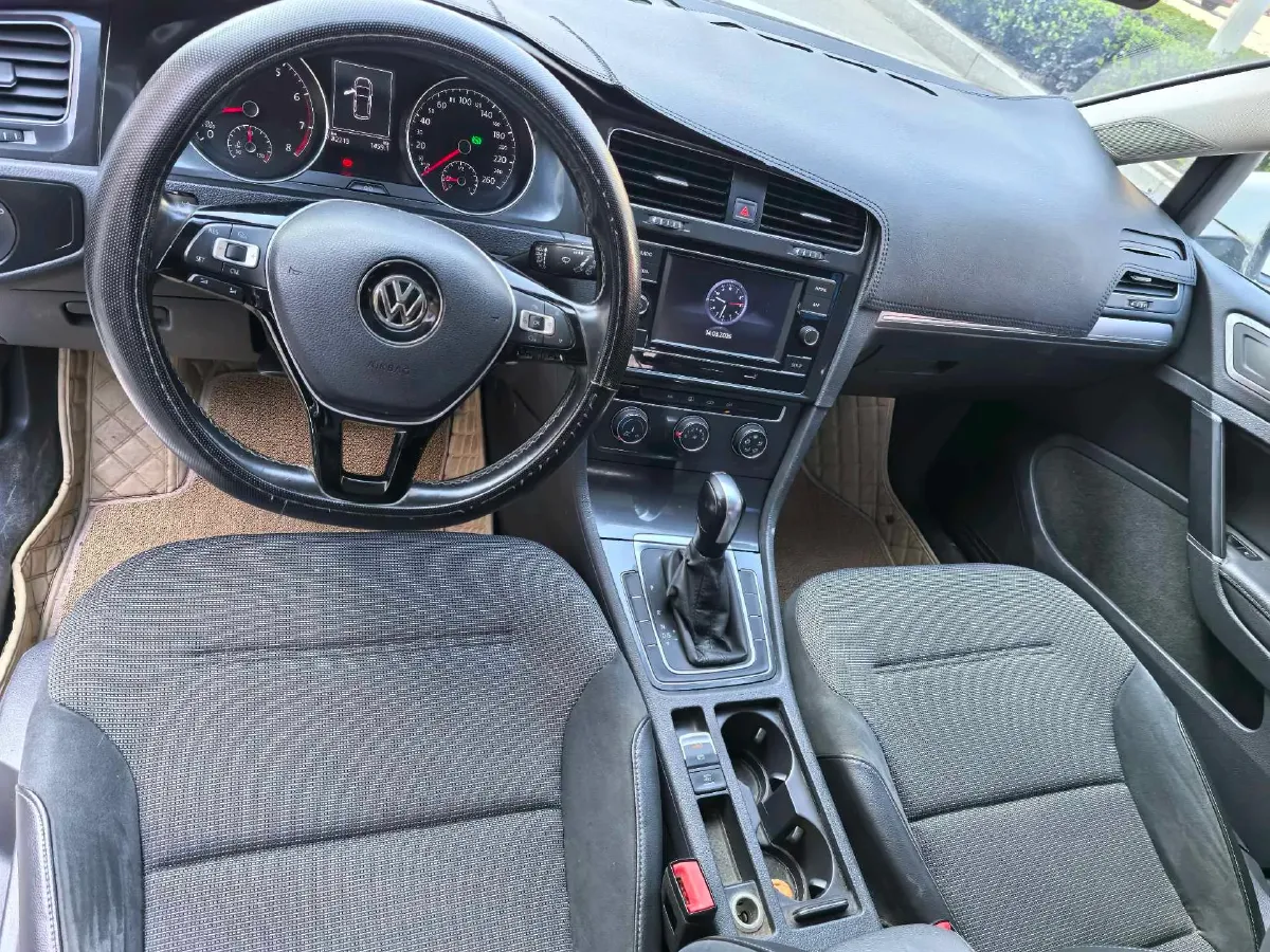 2018 Volkswagen Golf 1.6L 110HP L4 6AT,autocango,china used car exporter,china ev exporter,chinese used car exporter,chinese used ev exporter