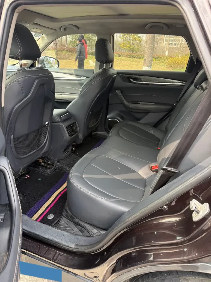 2018 Brilliance Auto V7 1.6T 204HP L4 7DCT,autocango,china used car exporter,china ev exporter,chinese used car exporter,chinese used ev exporter