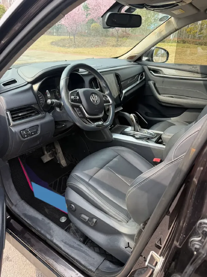 2018 Brilliance Auto V7 1.6T 204HP L4 7DCT,autocango,china used car exporter,china ev exporter,chinese used car exporter,chinese used ev exporter