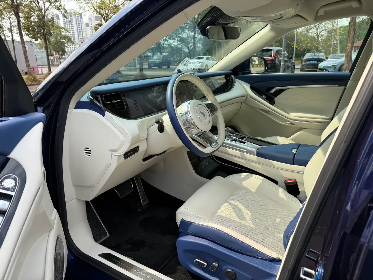 2021 Voyah FREE Range Extended 109HP REEV 33KWH,autocango,china used car exporter,china ev exporter,chinese used car exporter,chinese used ev exporter