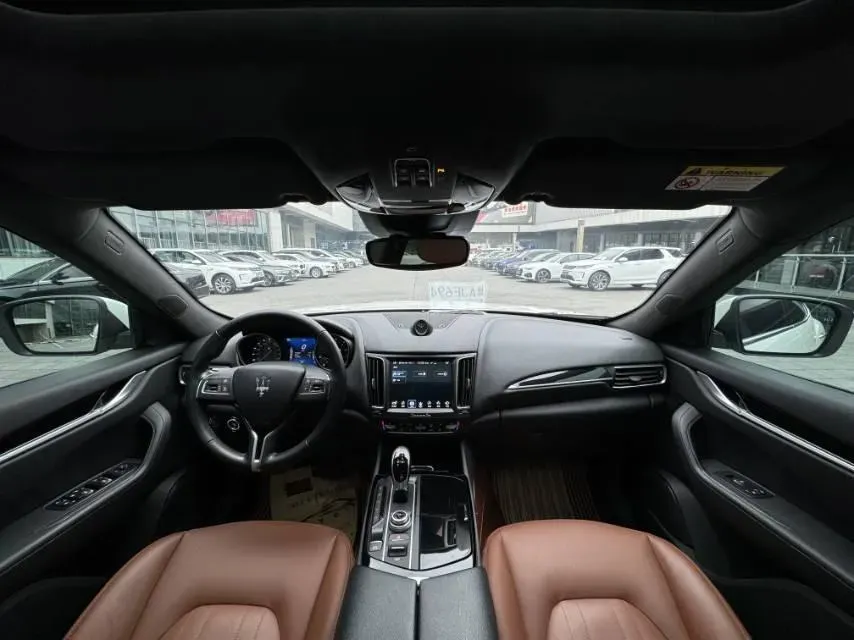 2018 Maserati Levante 3.0T 350HP V6 8AT,autocango,china used car exporter,china ev exporter,chinese used car exporter,chinese used ev exporter