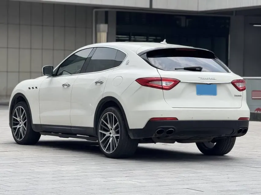 2018 Maserati Levante 3.0T 350HP V6 8AT,autocango,china used car exporter,china ev exporter,chinese used car exporter,chinese used ev exporter