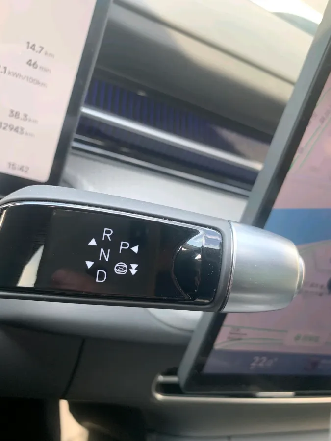 2025 Xpeng G6 BEV 68.5KWH,autocango,china used car exporter,china ev exporter,chinese used car exporter,chinese used ev exporter