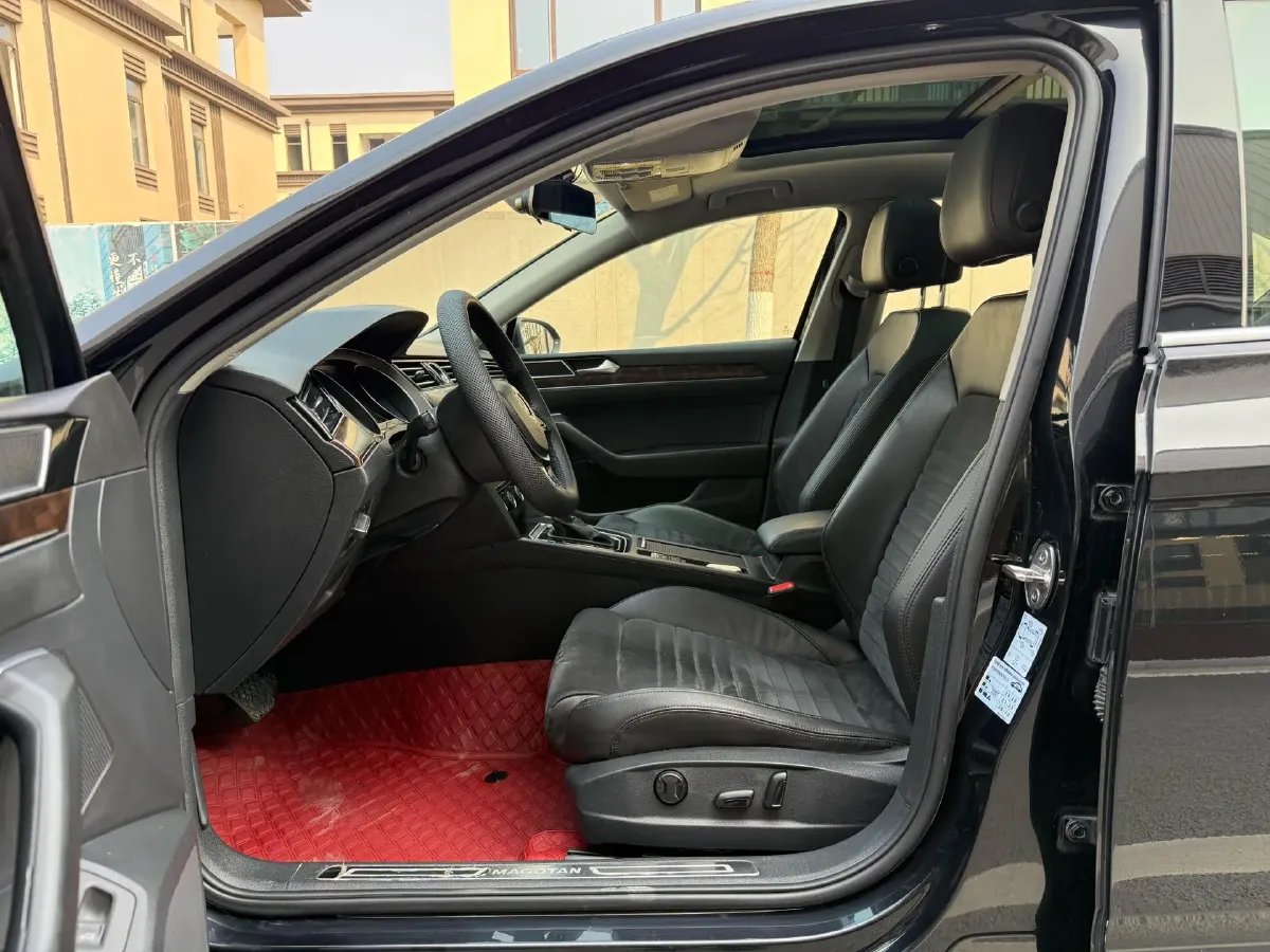 2018 Volkswagen Magotan 1.8T 180HP L4 7DCT,autocango,china used car exporter,china ev exporter,chinese used car exporter,chinese used ev exporter