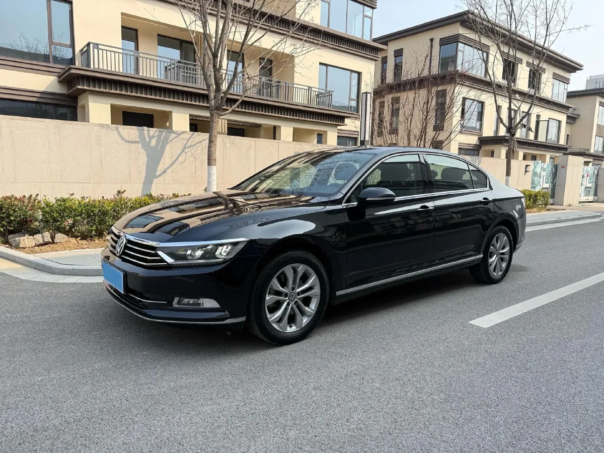 2018 Volkswagen Magotan 1.8T 180HP L4 7DCT,autocango,china used car exporter,china ev exporter,chinese used car exporter,chinese used ev exporter