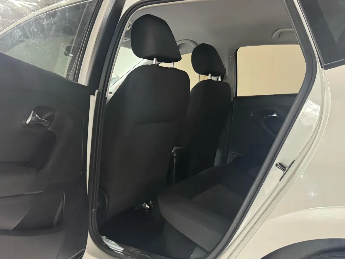 2014 Chery Tiggo 3 1.6L 126HP L4 5MT,autocango,china used car exporter,china ev exporter,chinese used car exporter,chinese used ev exporter