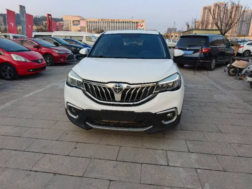 2019 Brilliance Auto V7 1.6T 204HP L4 7DCT,autocango,china used car exporter,china ev exporter,chinese used car exporter,chinese used ev exporter