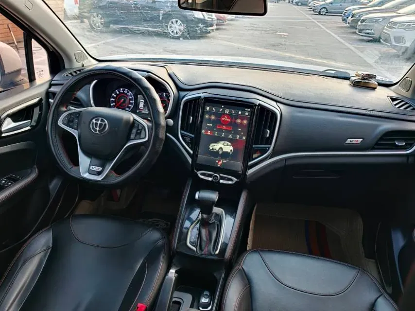 2019 Brilliance Auto V7 1.6T 204HP L4 7DCT,autocango,china used car exporter,china ev exporter,chinese used car exporter,chinese used ev exporter