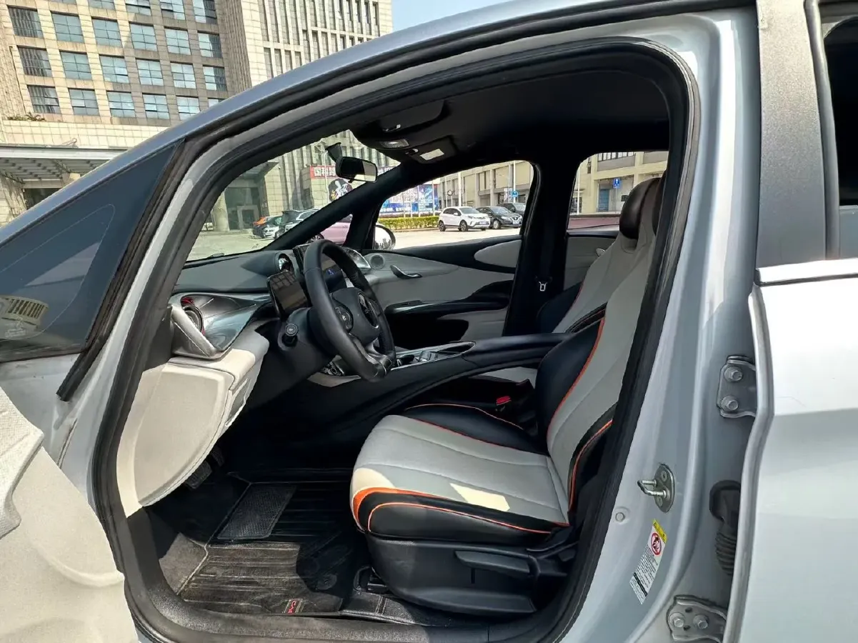 2021 Ford Escort 1.5L 122HP L3 6AT,autocango,china used car exporter,china ev exporter,chinese used car exporter,chinese used ev exporter