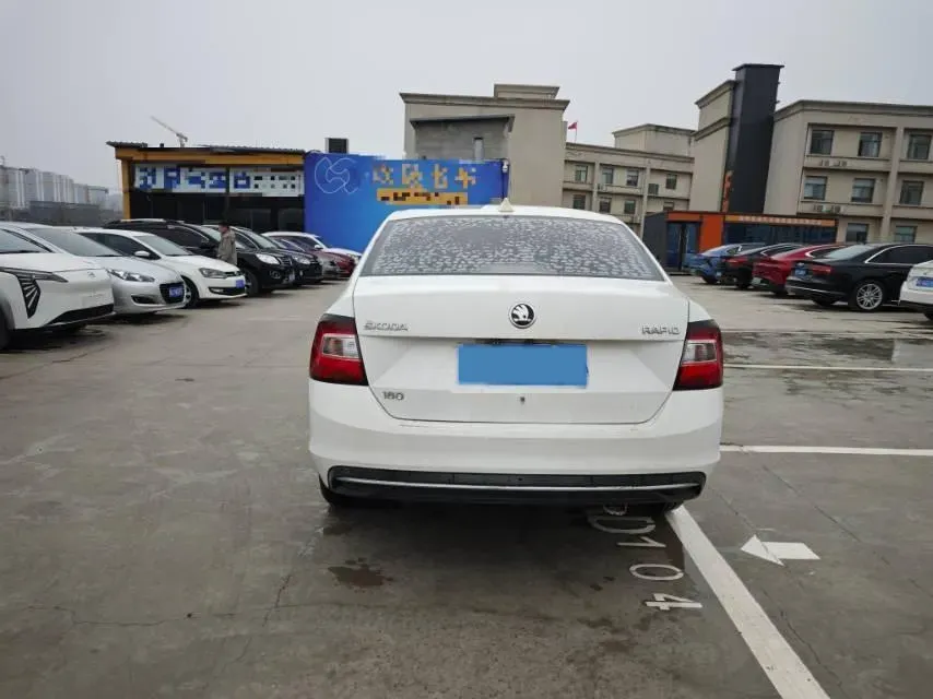 2018 Skoda Rapid 1.6L 110HP L4 6AT,autocango,china used car exporter,china ev exporter,chinese used car exporter,chinese used ev exporter