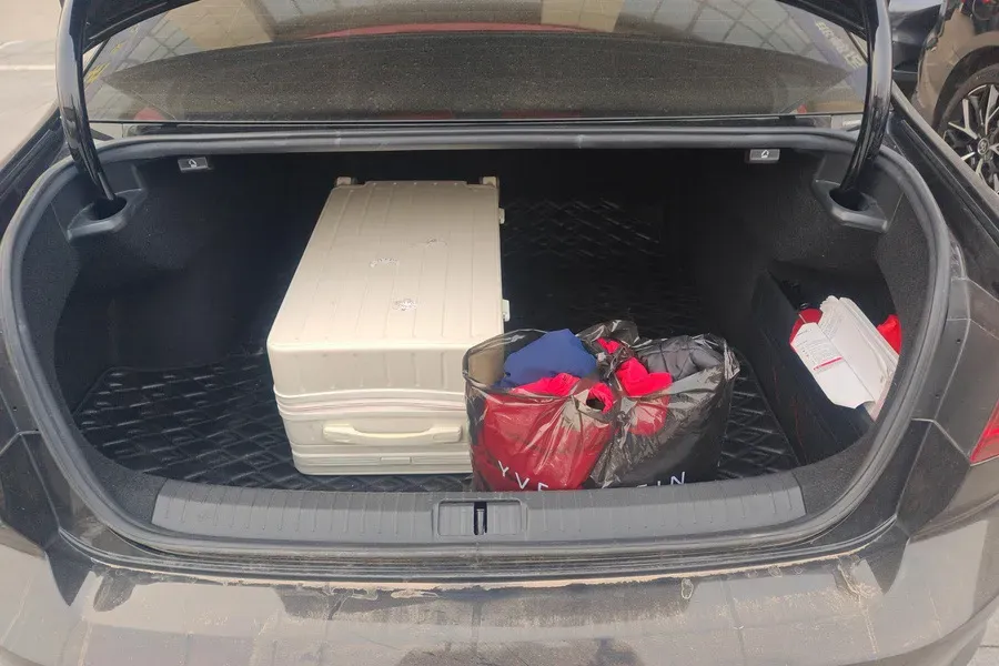 2020 Volkswagen Magotan 2.0T 186HP L4 7DCT,autocango,china used car exporter,china ev exporter,chinese used car exporter,chinese used ev exporter