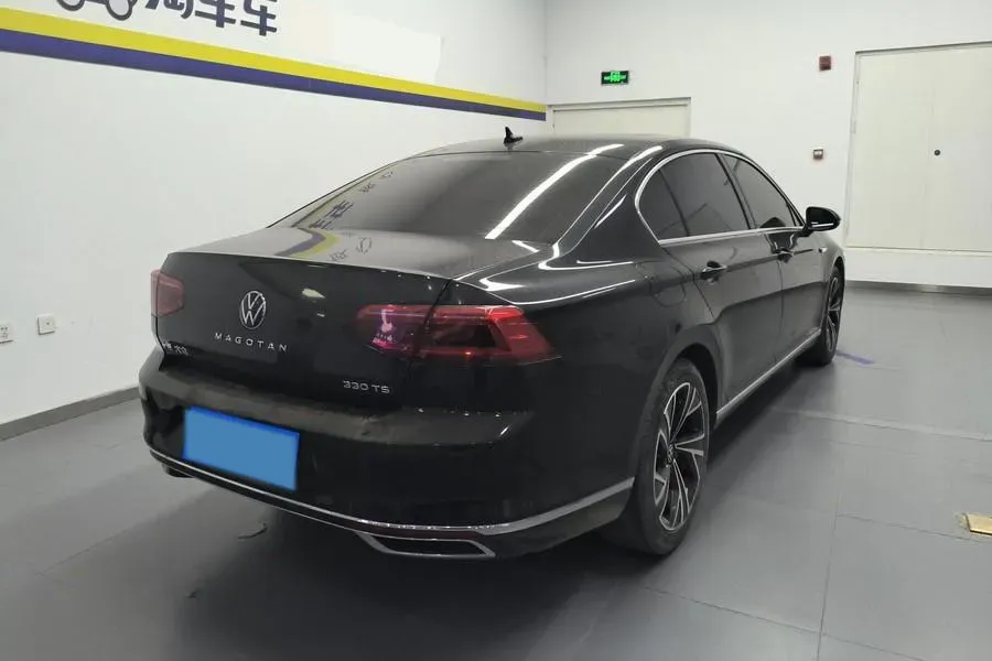 2020 Volkswagen Magotan 2.0T 186HP L4 7DCT,autocango,china used car exporter,china ev exporter,chinese used car exporter,chinese used ev exporter