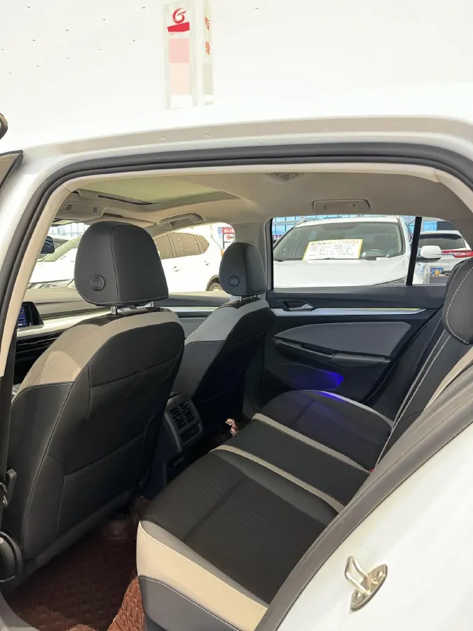 2021 Volkswagen Golf 1.4T 150HP L4 7DCT,autocango,china used car exporter,china ev exporter,chinese used car exporter,chinese used ev exporter