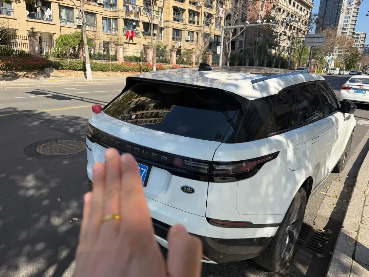 2025 Land Rover Range Rover Velar 2.0T 250HP L4 8AT,autocango,china used car exporter,china ev exporter,chinese used car exporter,chinese used ev exporter